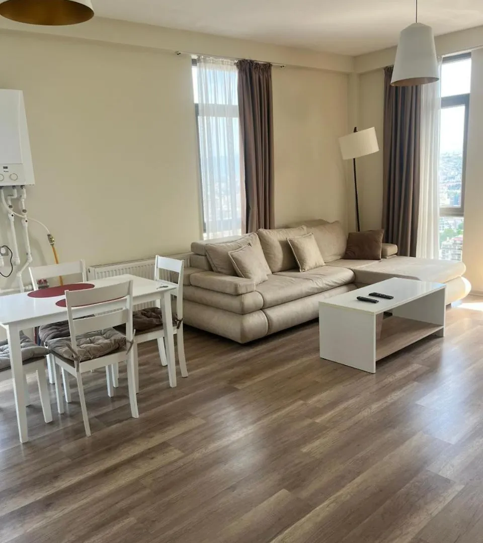 Apartment In Green Budapestt Тбилиси